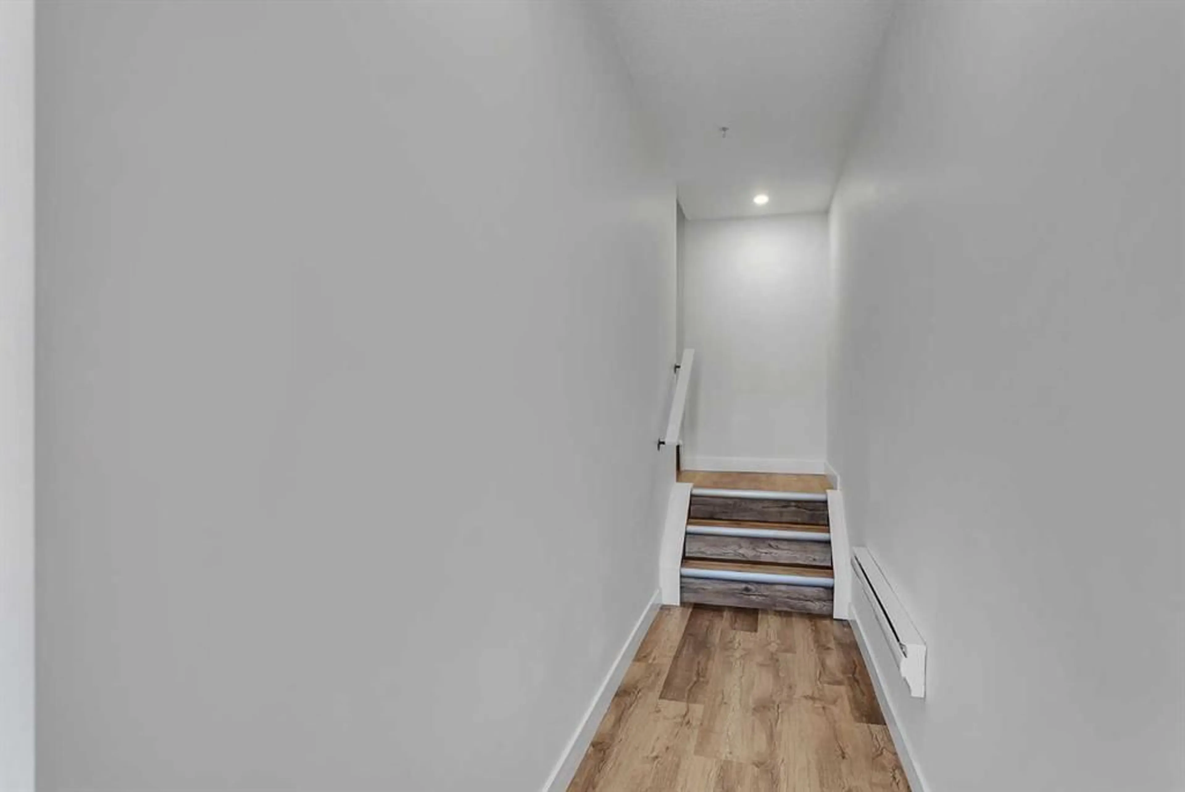 pillar/IMG-A2351679_4.jpg