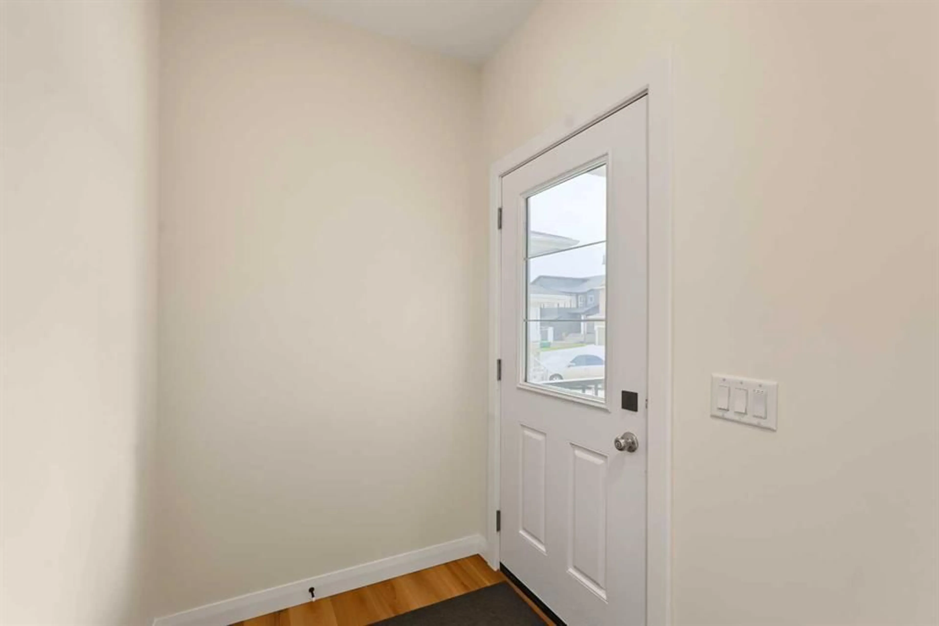pillar/IMG-A2351931_3.jpg
