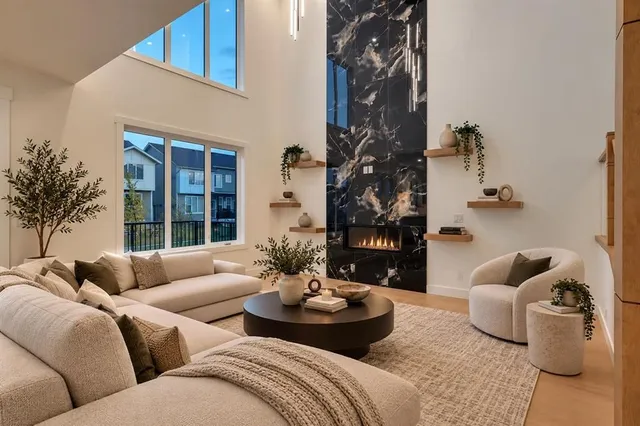 135 South Shore Rd, Chestermere 4