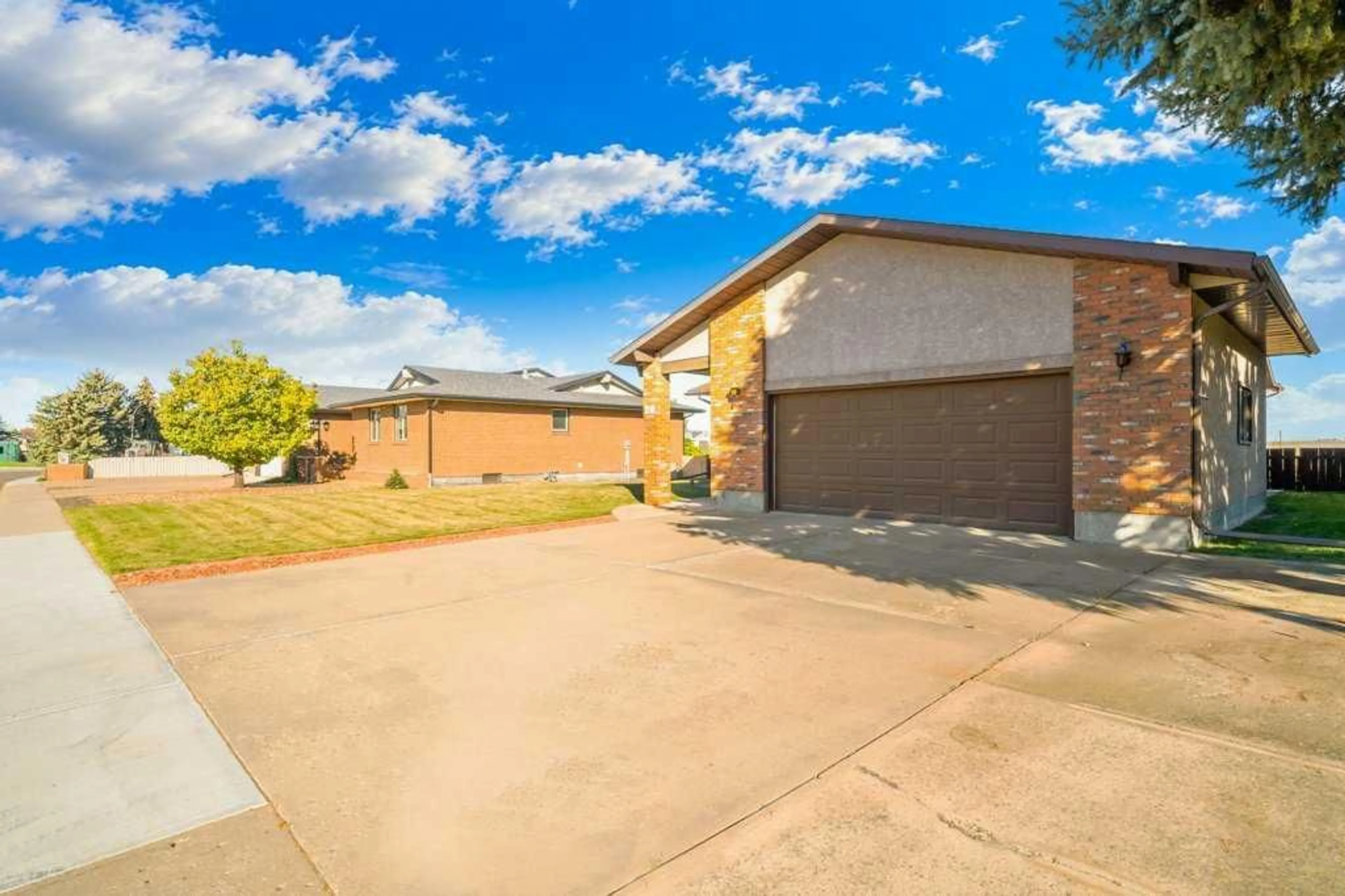 pillar/IMG-A2352304_3.jpg