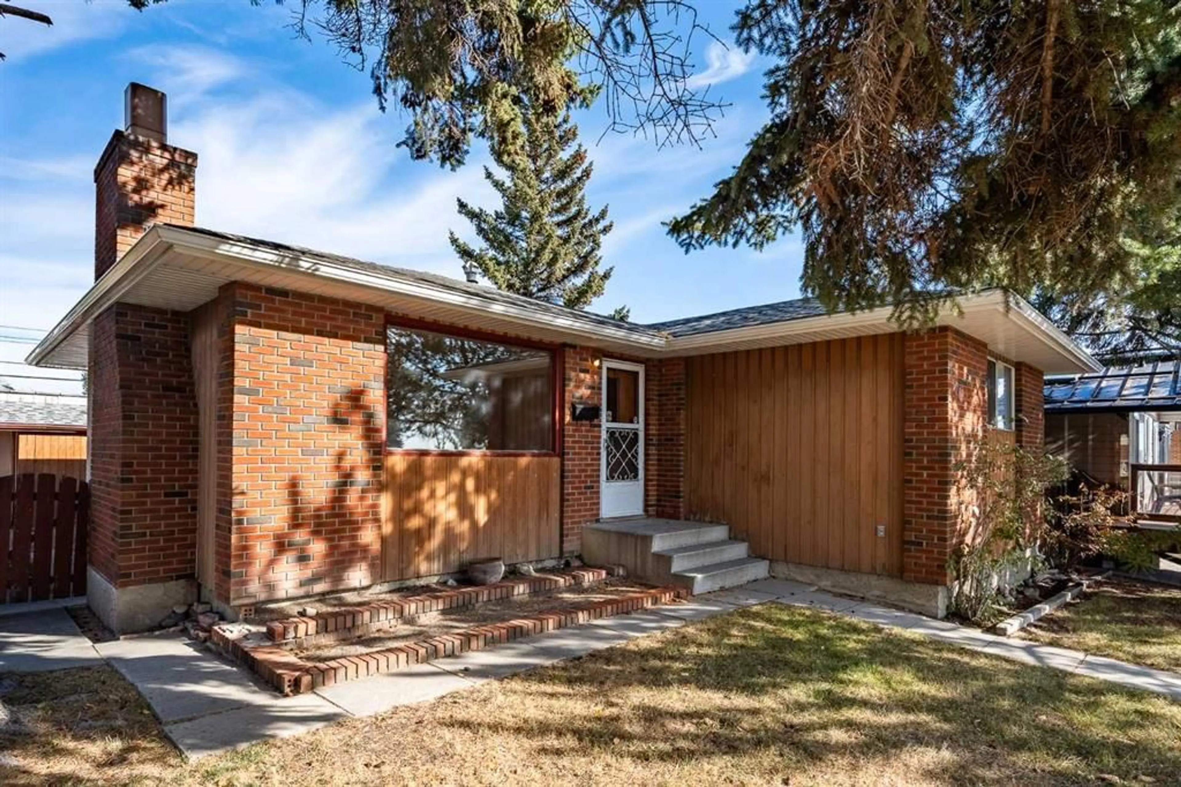 pillar/IMG-A2352370_2.jpg