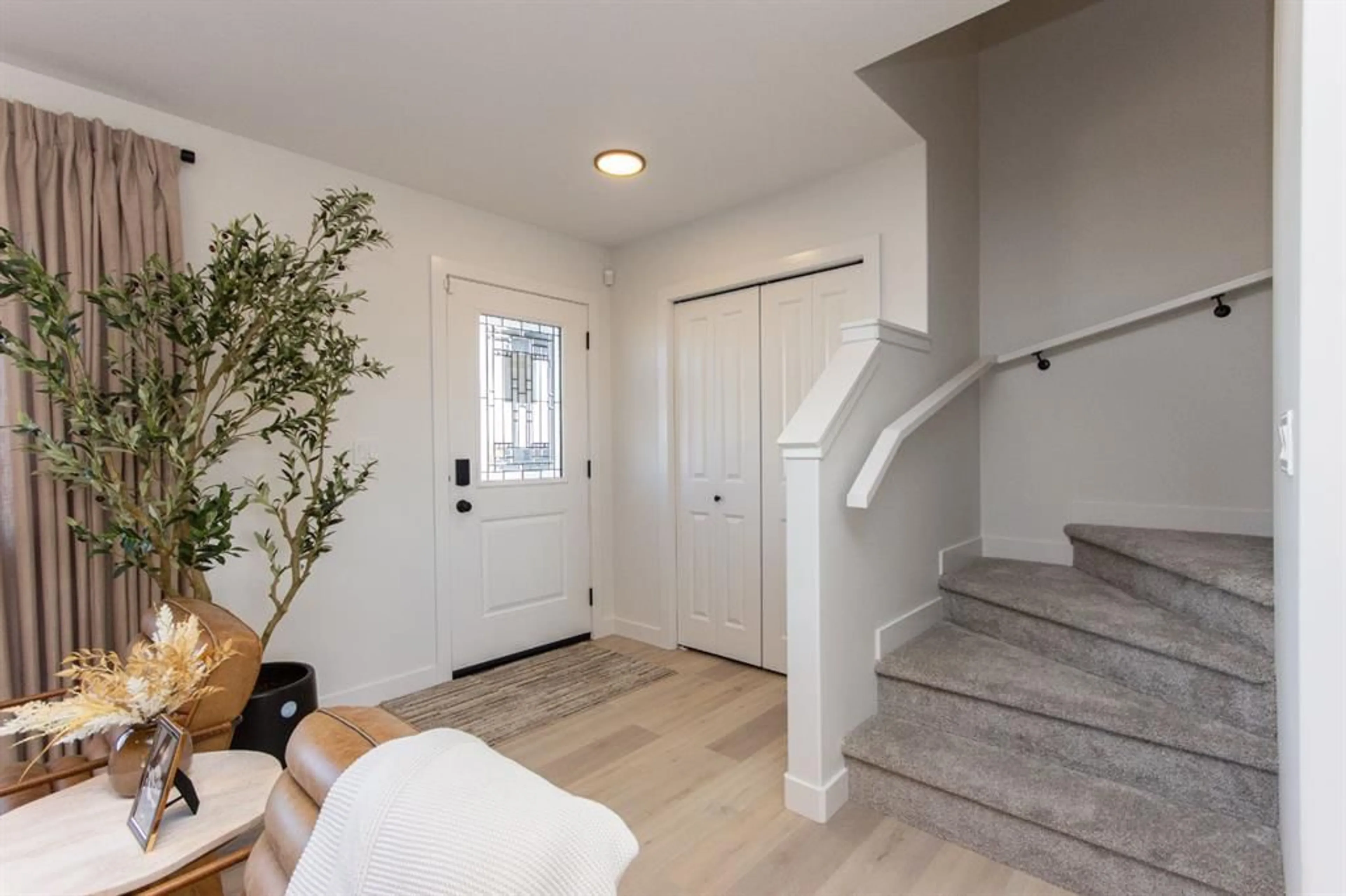pillar/IMG-A2352678_2.jpg
