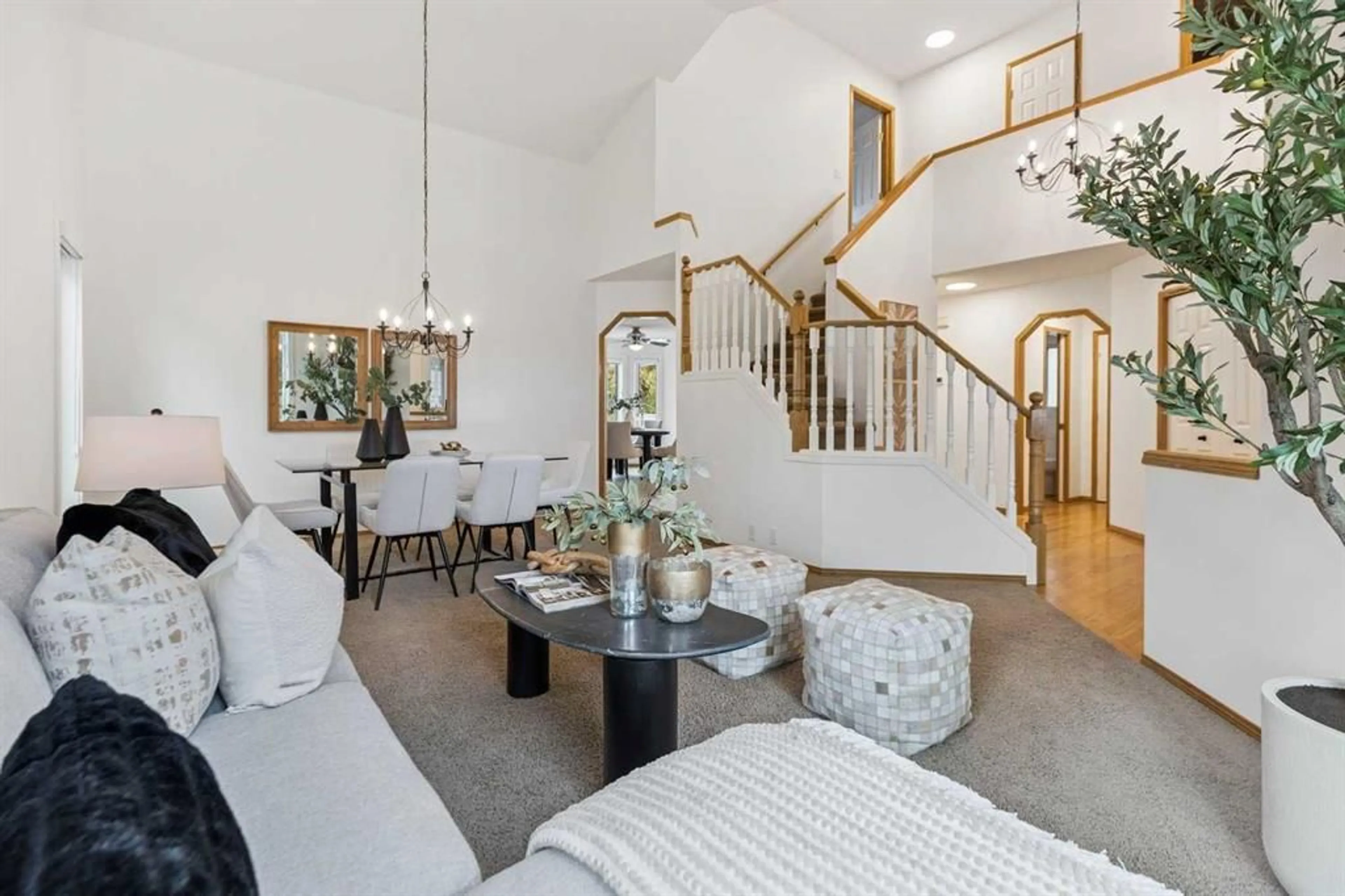 pillar/IMG-A2353129_3.jpg