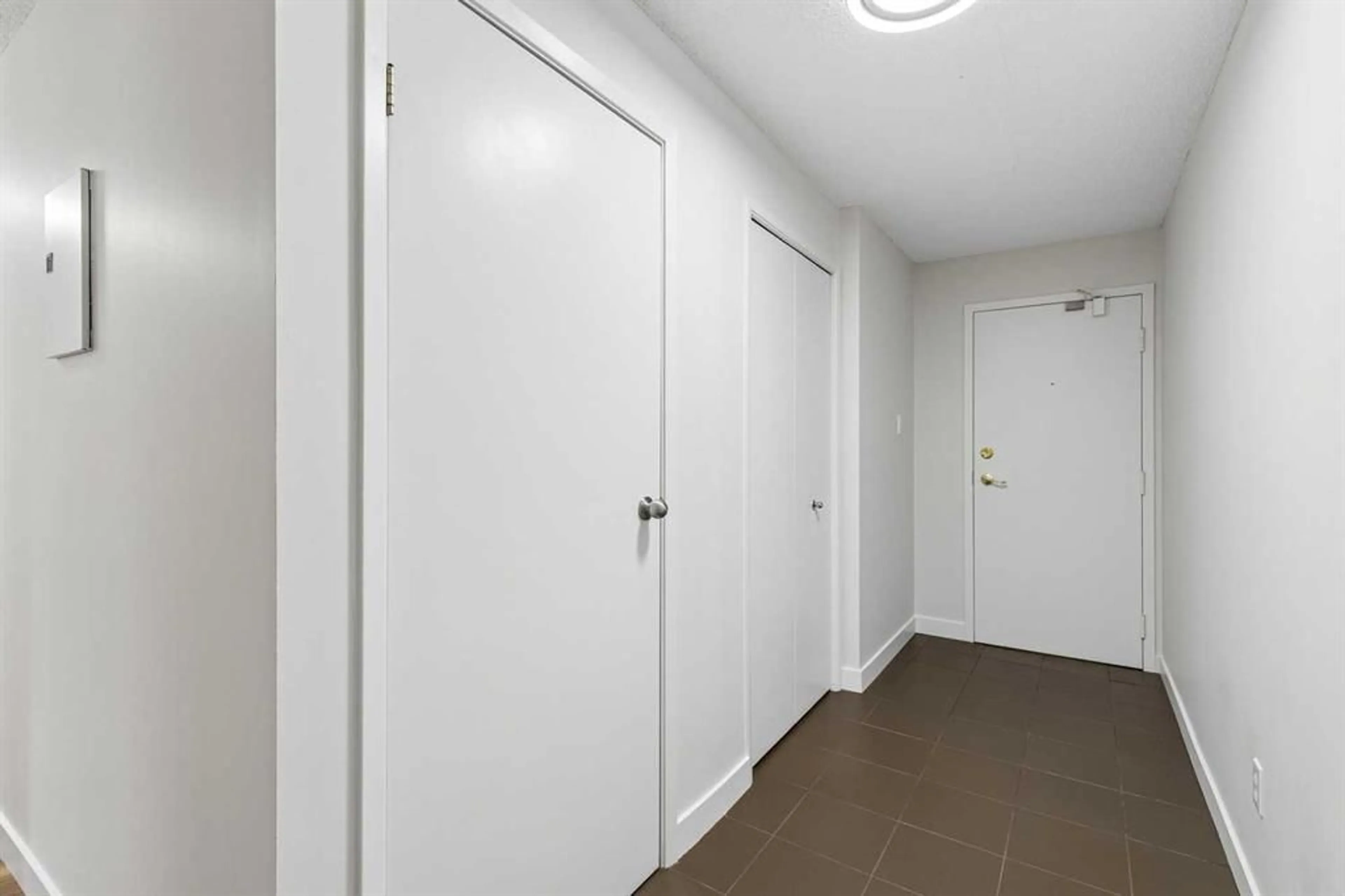 pillar/IMG-A2353483_4.jpg