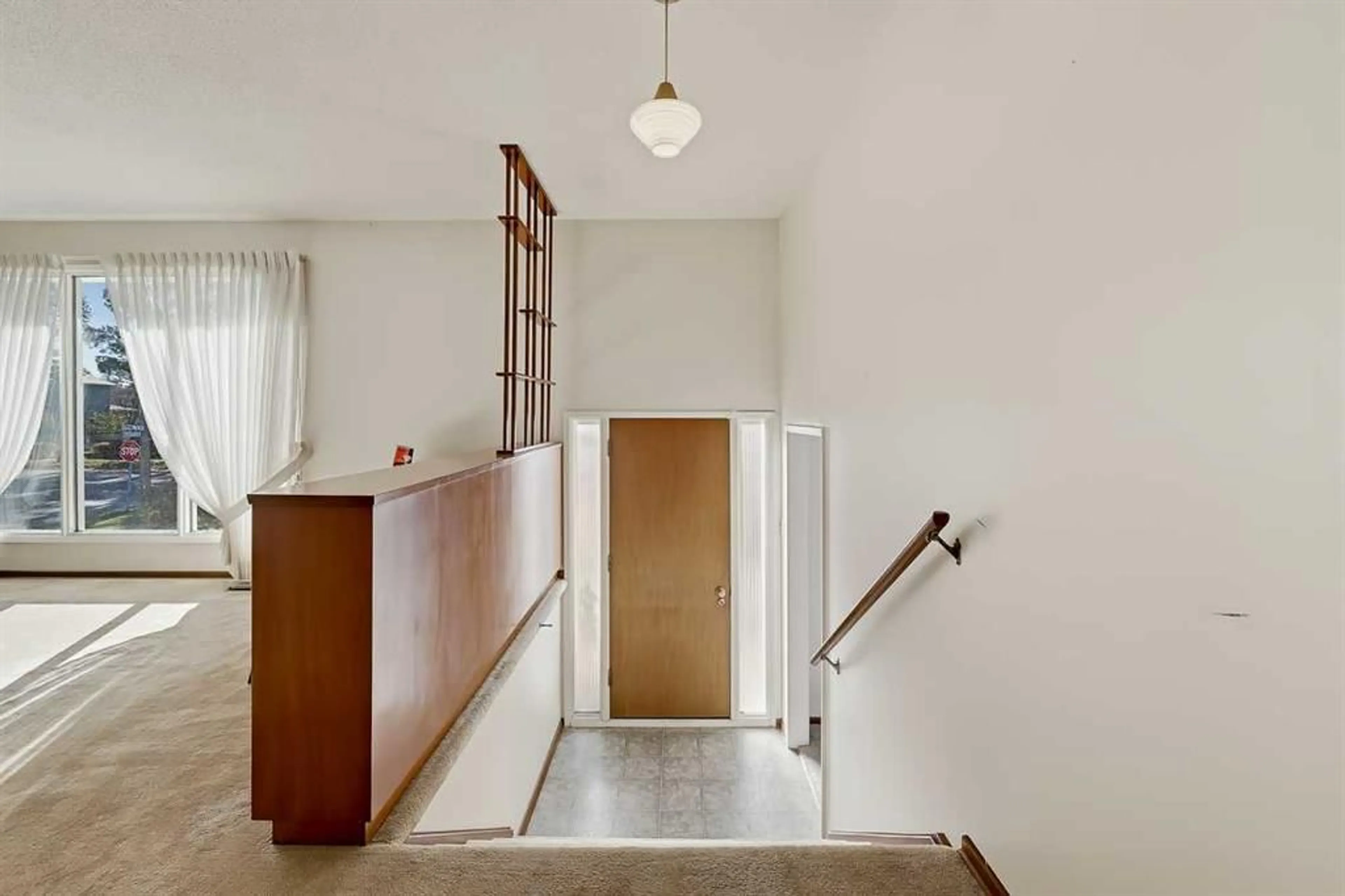 pillar/IMG-A2353688_3.jpg