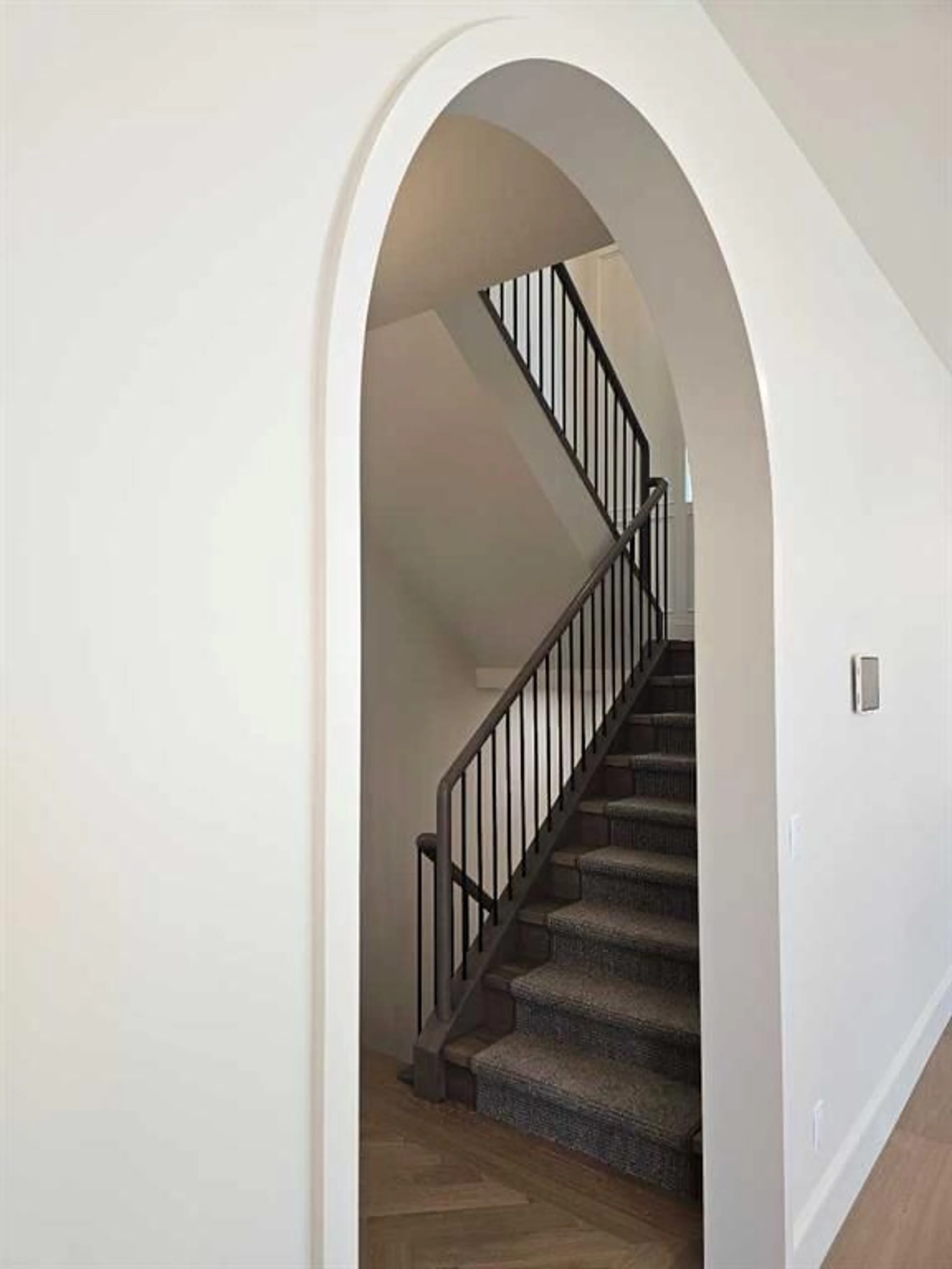 pillar/IMG-A2354663_5.jpg
