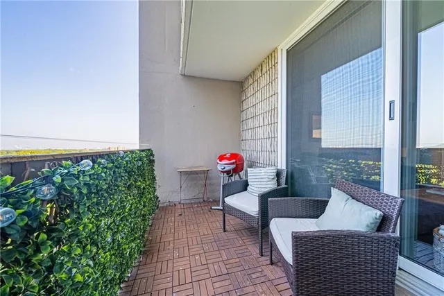 Additional property image - 350 QUIGLEY Rd Unit 631
