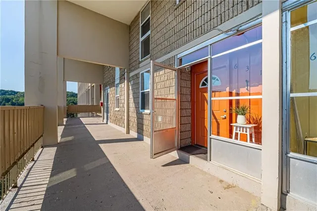 Additional property image - 350 QUIGLEY Rd Unit 631