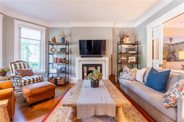 Additional property image - 141 MARKLAND St