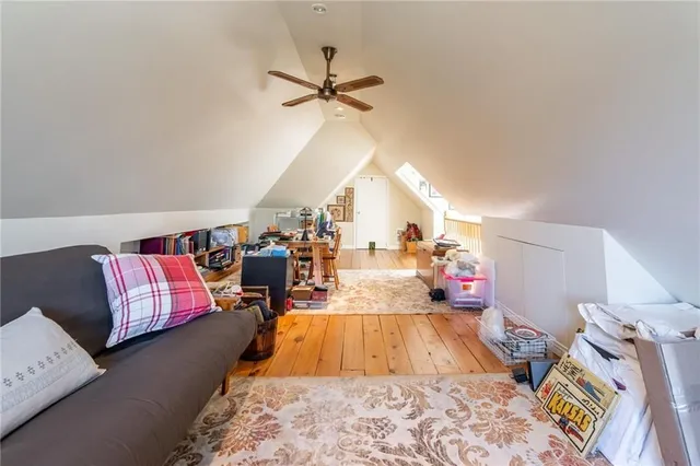 Additional property image - 141 MARKLAND St
