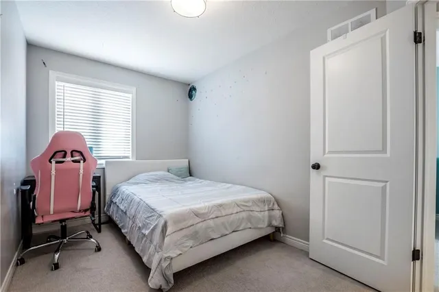 Additional property image - 607 KNOX Ave