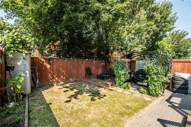 Additional property image - 607 KNOX Ave