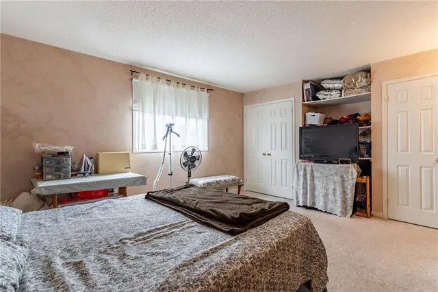 Additional property image - 16 NEWELL Crt