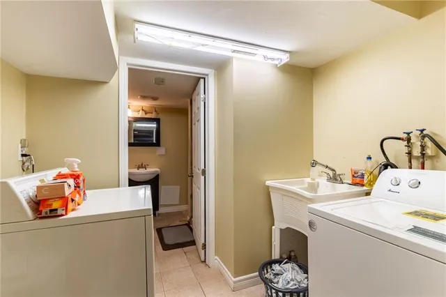 Additional property image - 16 NEWELL Crt