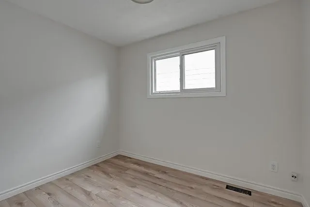Additional property image - 7 GARSIDE Ave