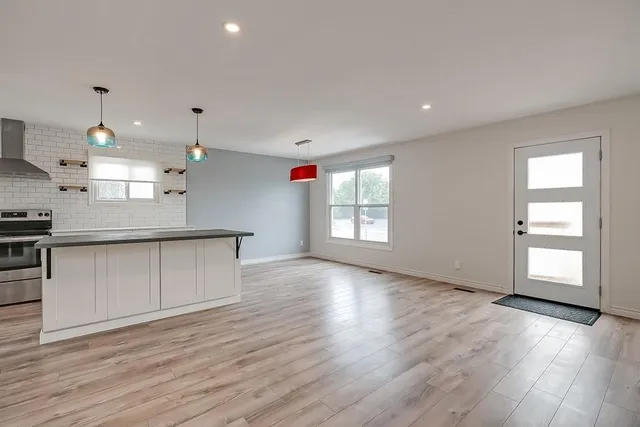 Additional property image - 7 GARSIDE Ave