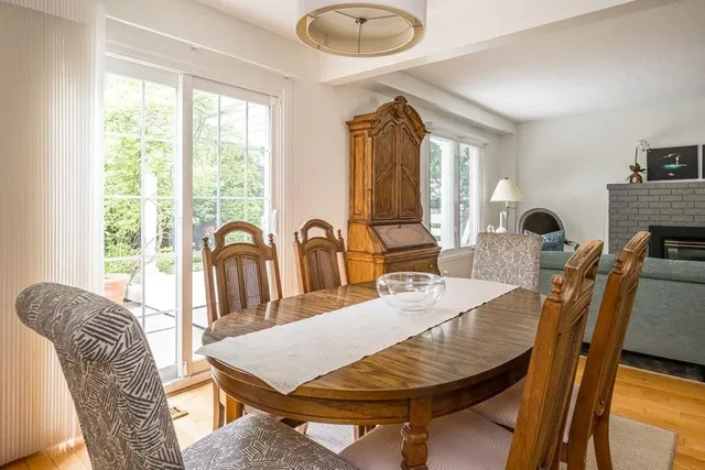 Additional property image - 4 KNOLLWOOD Crt