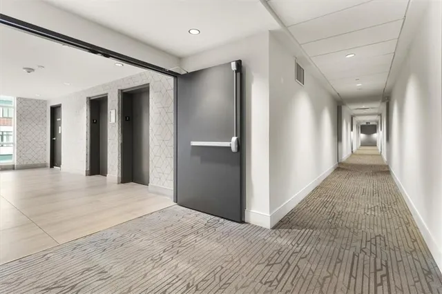 Additional property image - 16 MARKLE Cres Unit 202