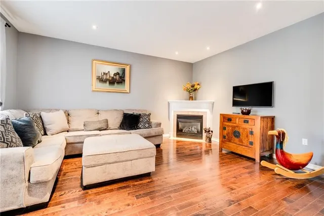 Additional property image - 72 SIDNEY Cres