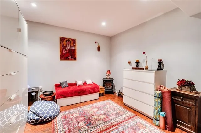 Additional property image - 72 SIDNEY Cres