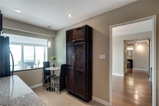 Additional property image - 250 SCARLETT Rd Unit PH 2012