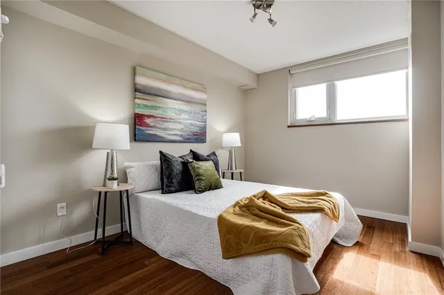 Additional property image - 250 SCARLETT Rd Unit PH 2012