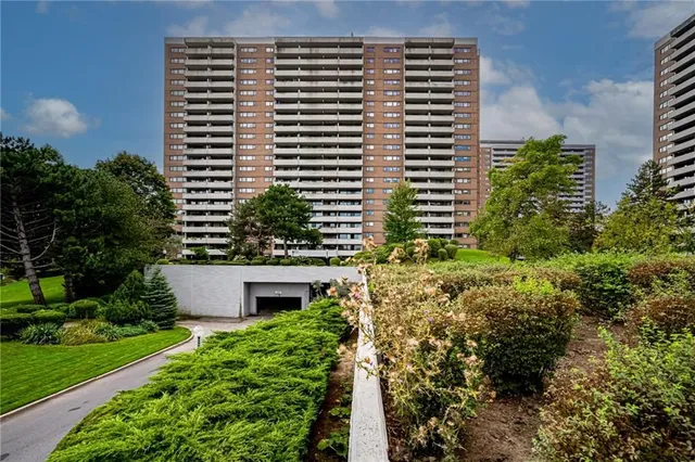 Additional property image - 250 SCARLETT Rd Unit PH 2012