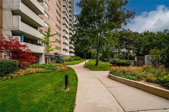 Additional property image - 250 SCARLETT Rd Unit PH 2012