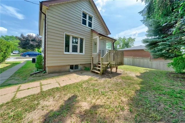Additional property image - 227 FAIRWAY Rd