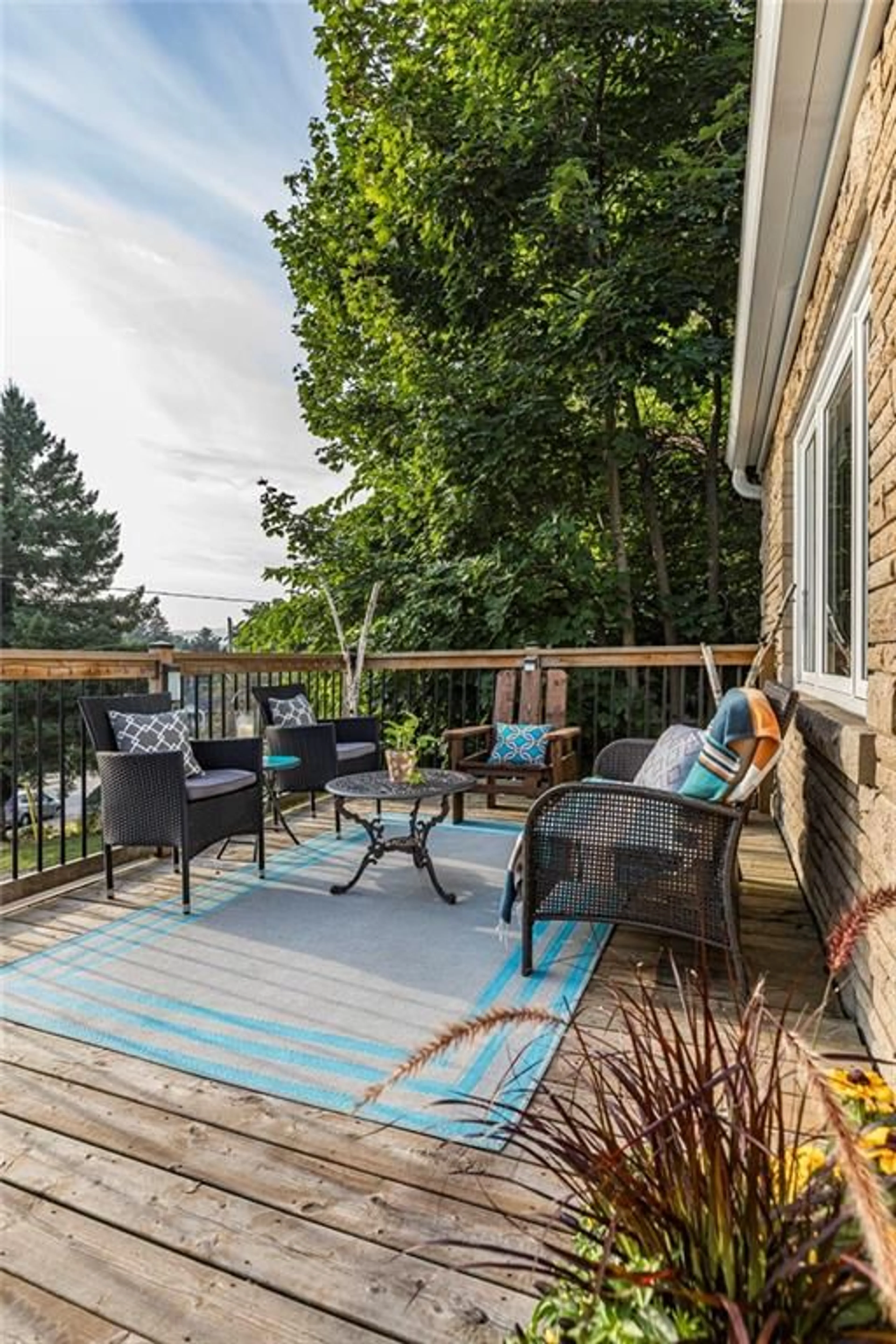 Patio, the fenced backyard for 9 LINDA Crt, Dundas Ontario L9H 1S7