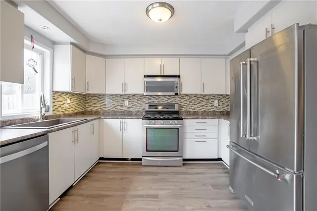 Additional property image - 93 BRADLEY Ave
