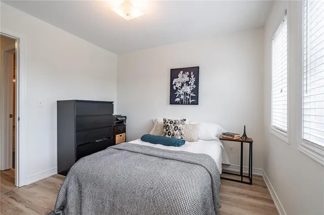Additional property image - 67 GOLDEN IRIS Cres