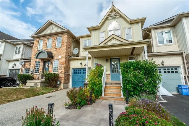Additional property image - 67 GOLDEN IRIS Cres