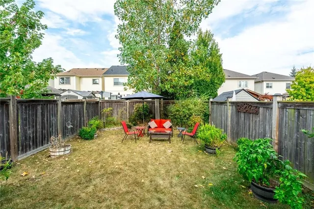 Additional property image - 67 GOLDEN IRIS Cres