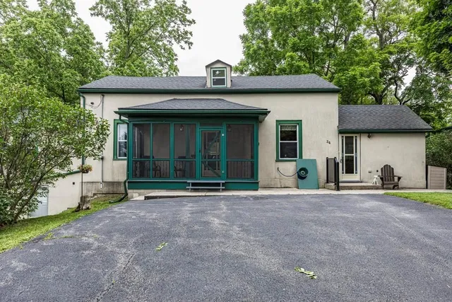 Additional property image - 34 BALDWIN St