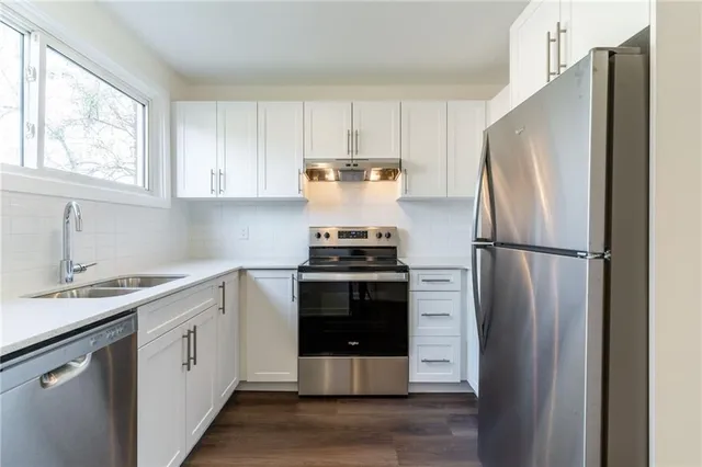 Additional property image - 76 WOODMAN Dr
