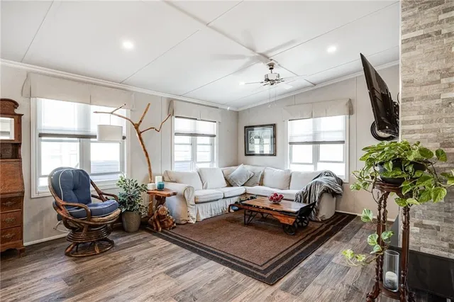 Additional property image - 4449 MILBUROUGH Line Unit 34 Ash St