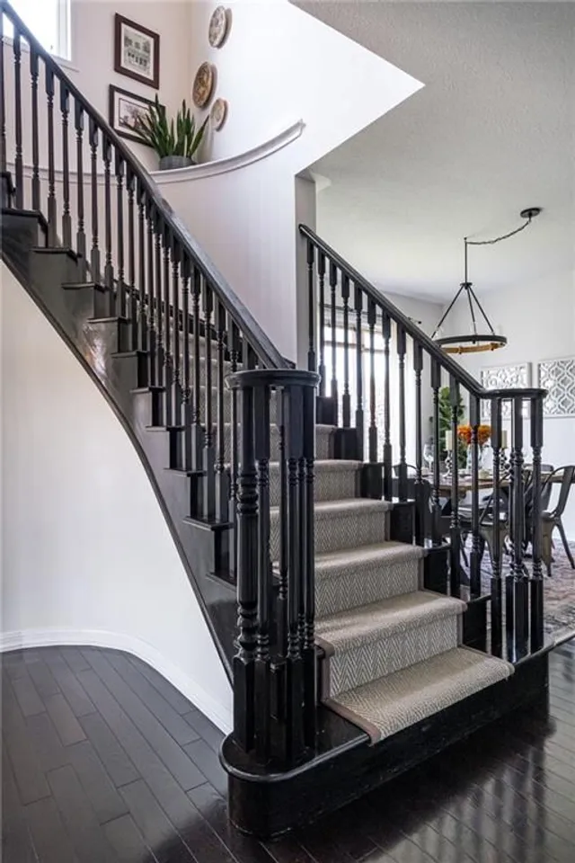 Additional property image - 120 PEER Crt