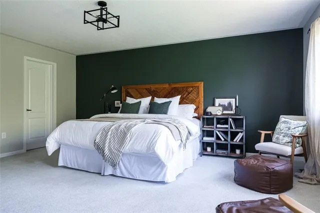 Additional property image - 120 PEER Crt