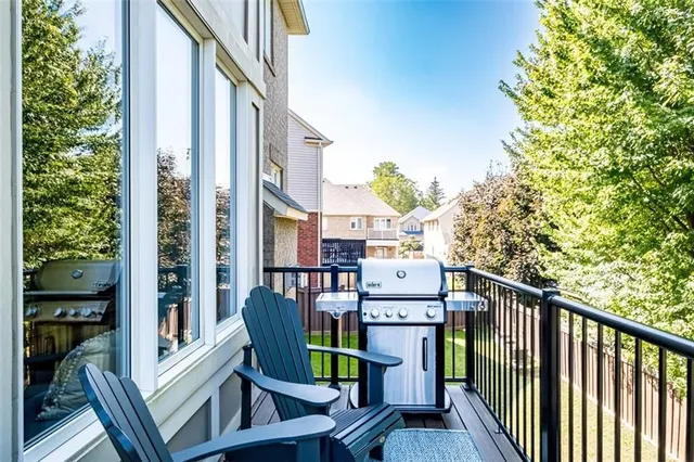 Additional property image - 120 PEER Crt