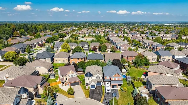 Additional property image - 120 PEER Crt
