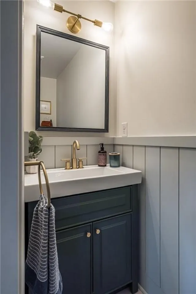 Additional property image - 120 PEER Crt