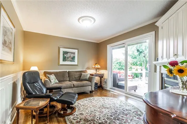 Additional image 39 of 1043 JOAN Dr
