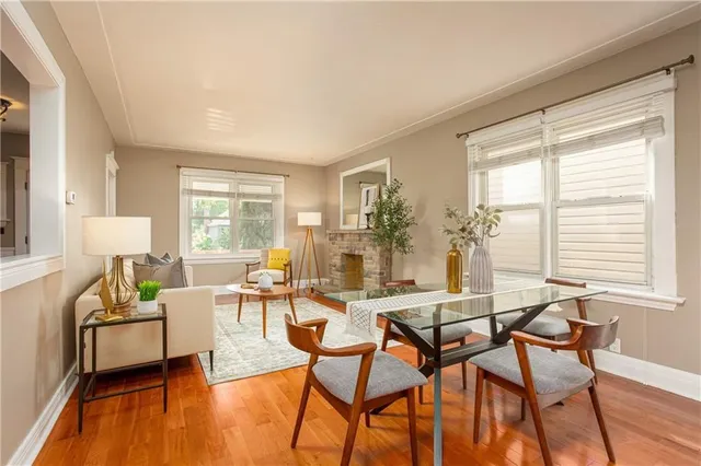 Additional property image - 209 WEIR St