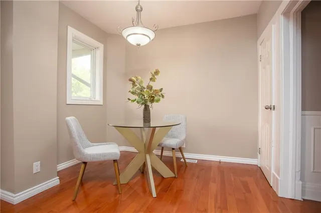 Additional property image - 209 WEIR St