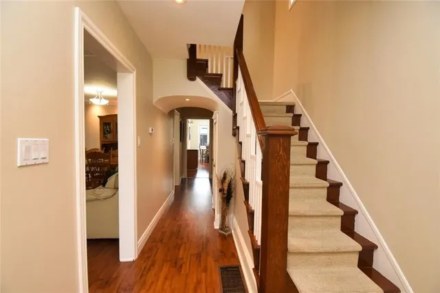 Additional property image - 207 EAST 24TH St