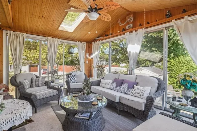 Additional property image - 3245 PALMER Dr