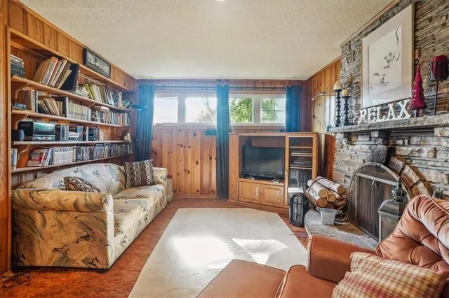 Additional property image - 3245 PALMER Dr