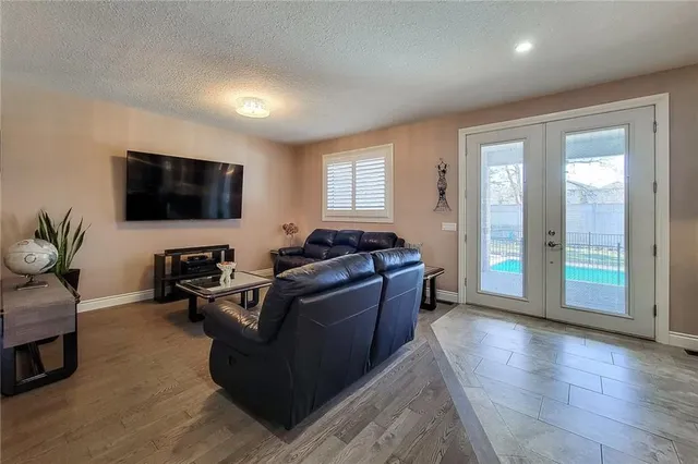 Additional property image - 17 MILLER Dr