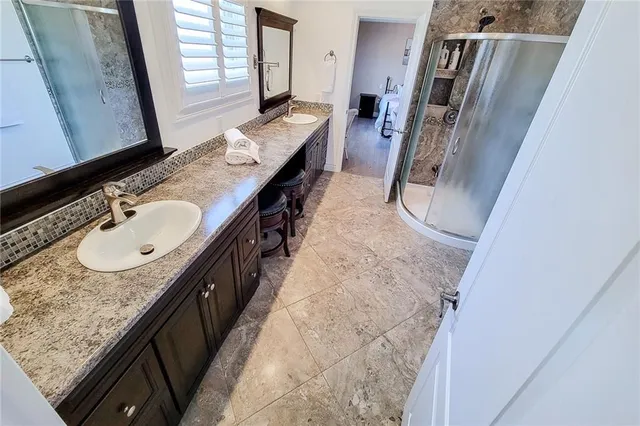 Additional property image - 17 MILLER Dr